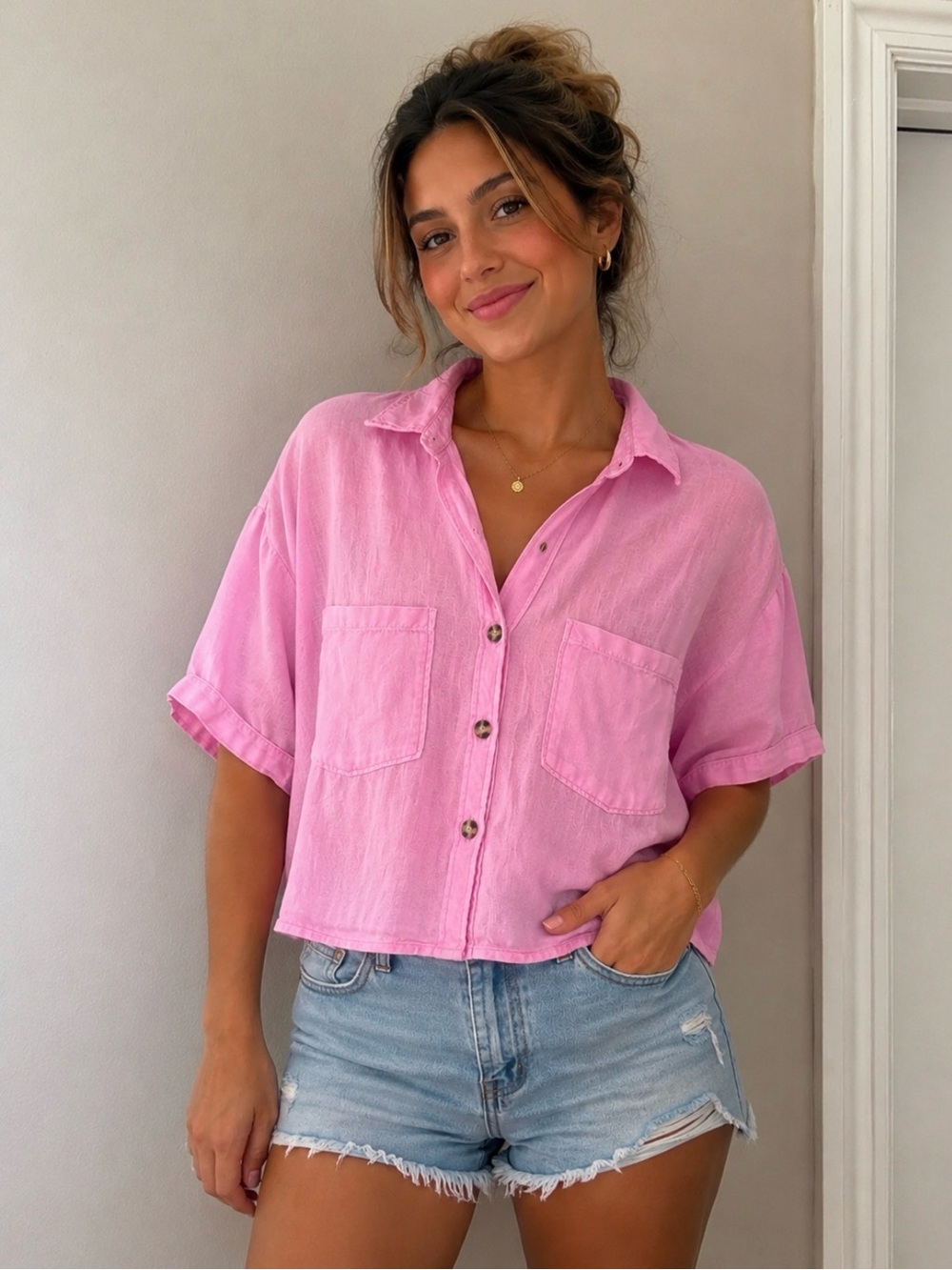 ZARA
LINEN BLEND SHIRT
LIGHTWEIGHT & BREATHABL